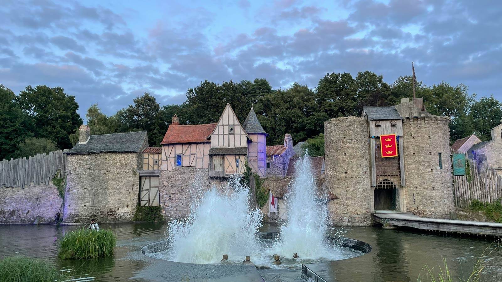 camping-vendee-puy-du-fou-poi-th